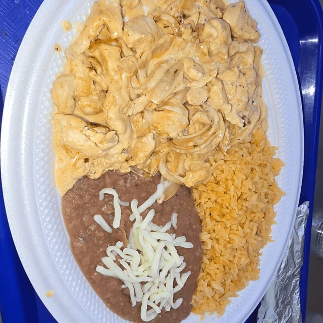 Pollo a La Crema.